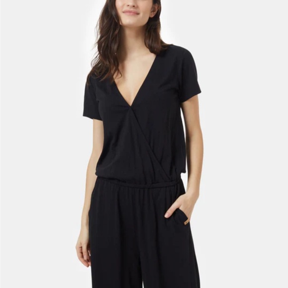 10 Tree Blakely Short Sleeve Jumpsuit, black - size S - Picture 2 of 6